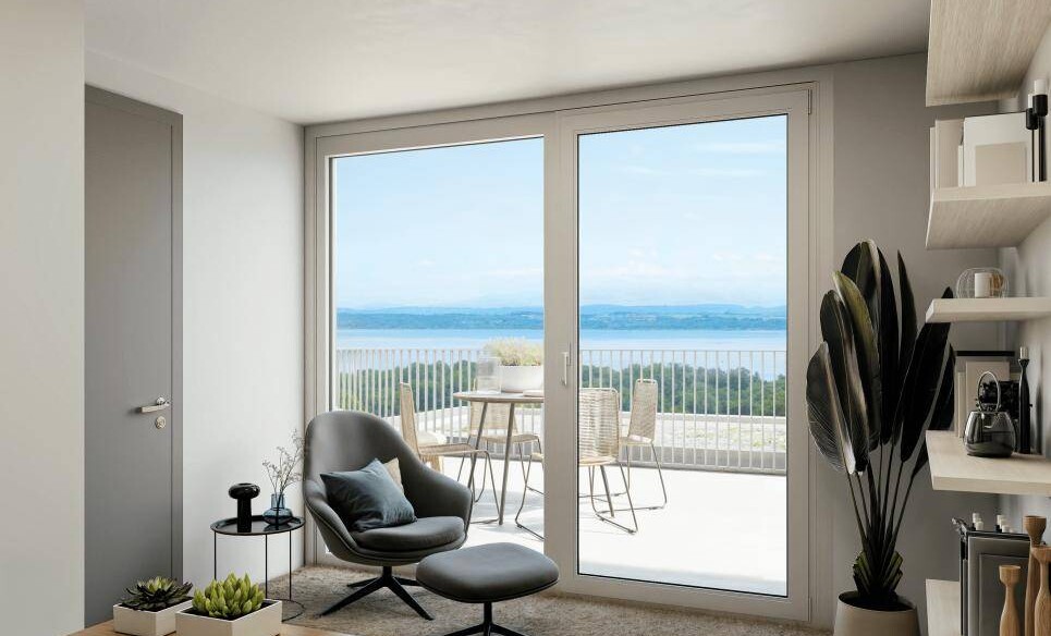 Balkonzimmer mit Seeblick