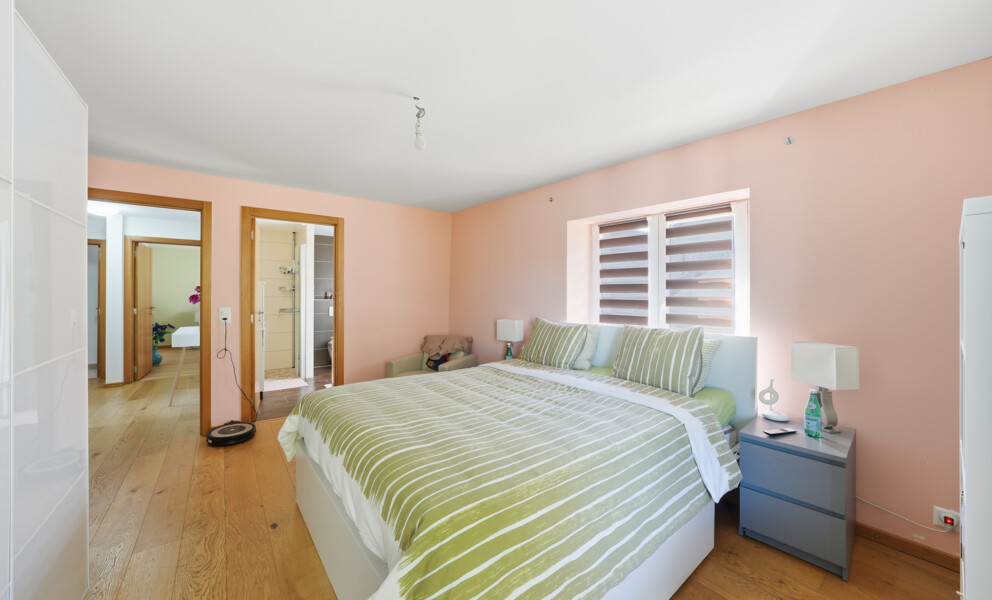 Schlafzimmer mit Bad en suite
