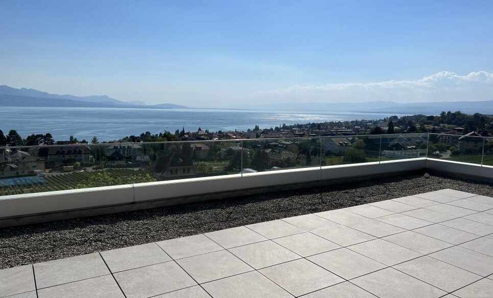 Dachterrasse mit Seeblick