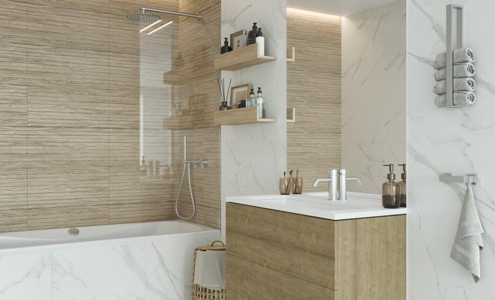 Modernes Badezimmer mit Badewanne und Waschplatz