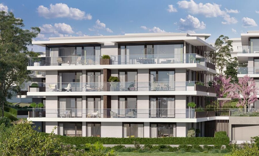 Modernes Mehrfamilienhaus mit Balkonen