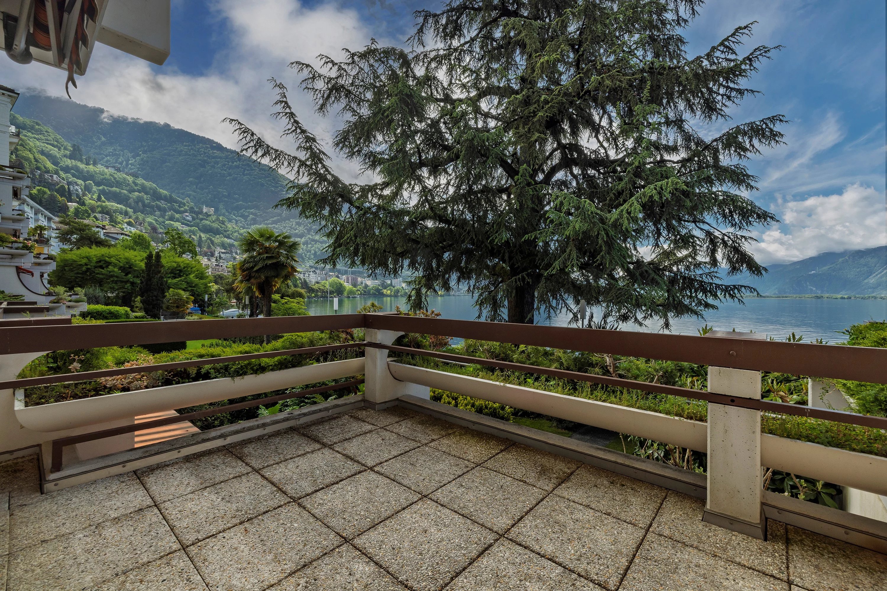 Seeblick vom Balkon