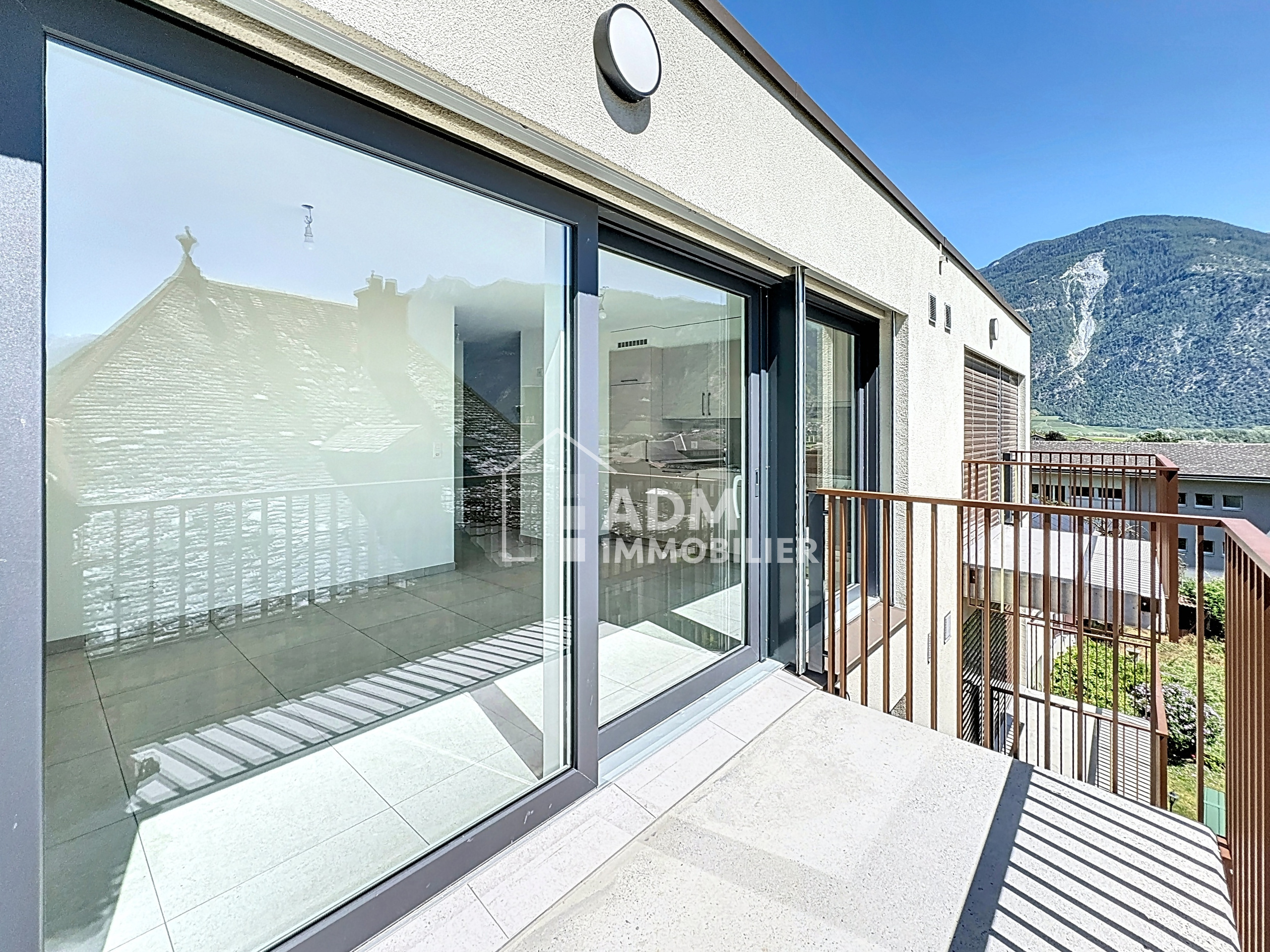 Balkon mit Bergblick