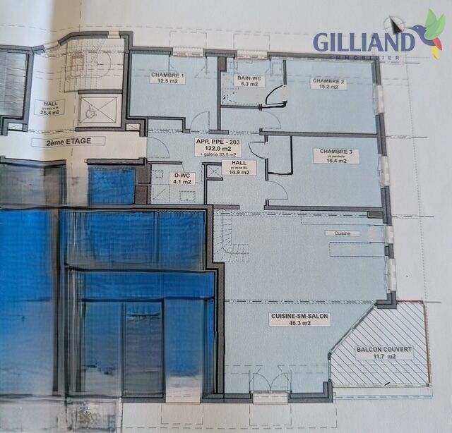 Grundriss einer oberen Etage mit Balkon