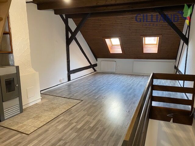 Ausgebauter Dachraum mit Velux-Fenstern