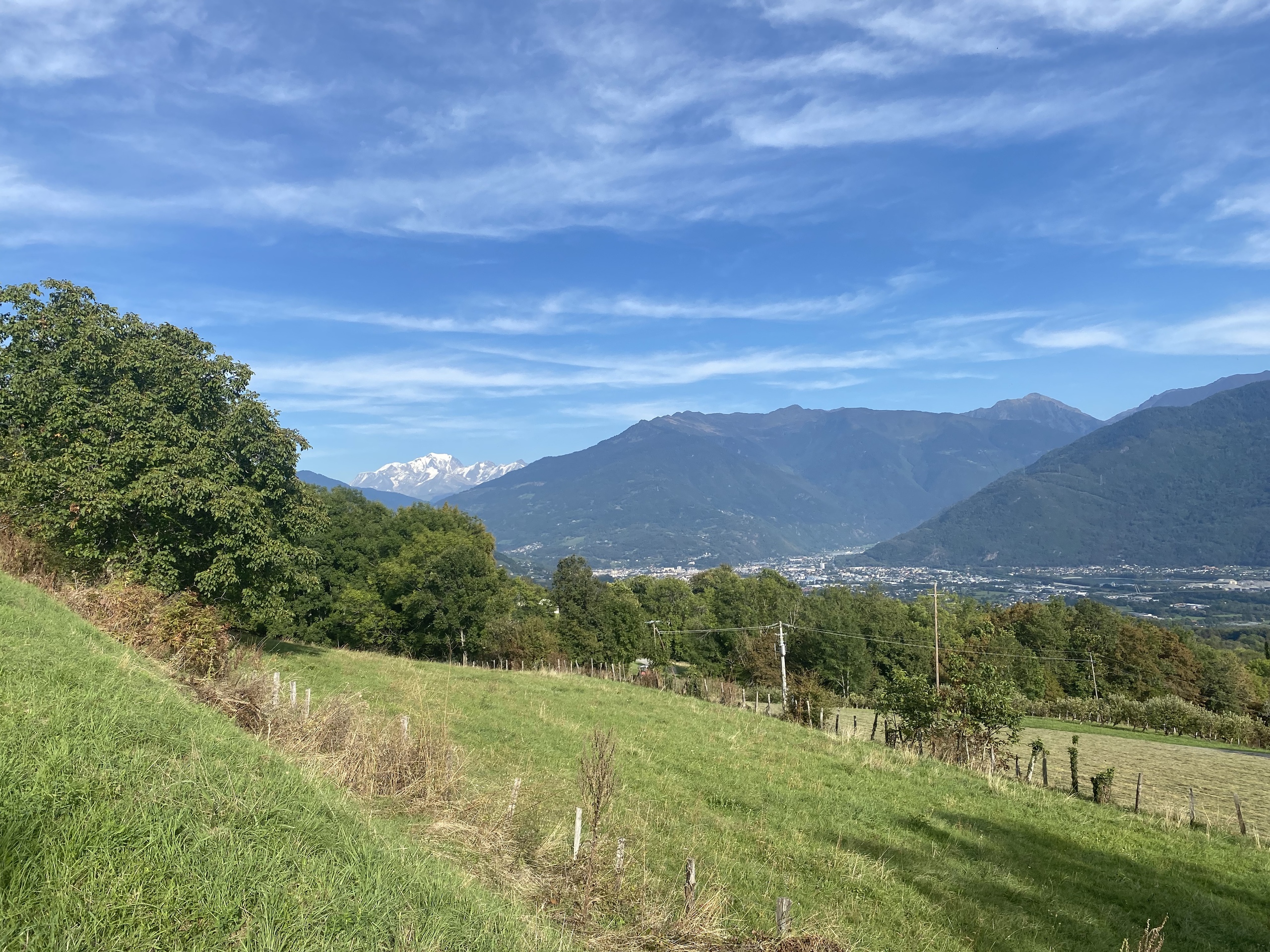 Alpenlandschaft mit Talblick