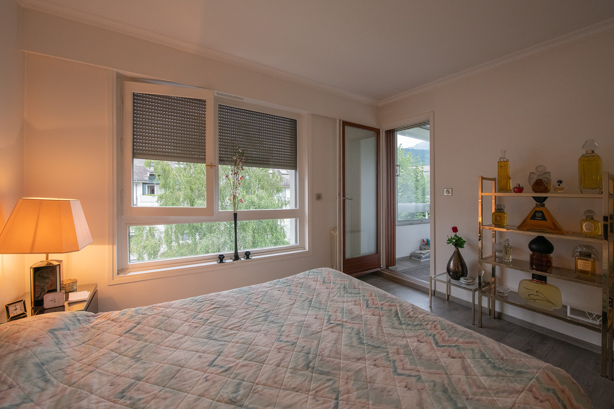 Schlafzimmer mit Balkonzugang