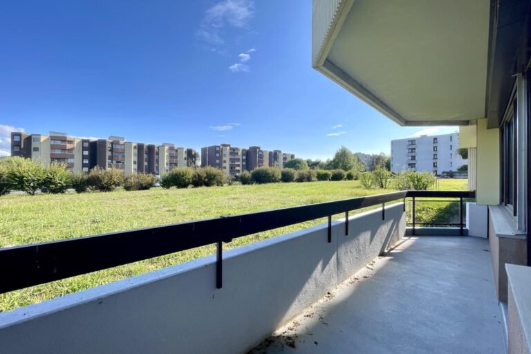 Balkon mit Blick ins Grüne