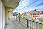 Balkon mit Stadtblick
