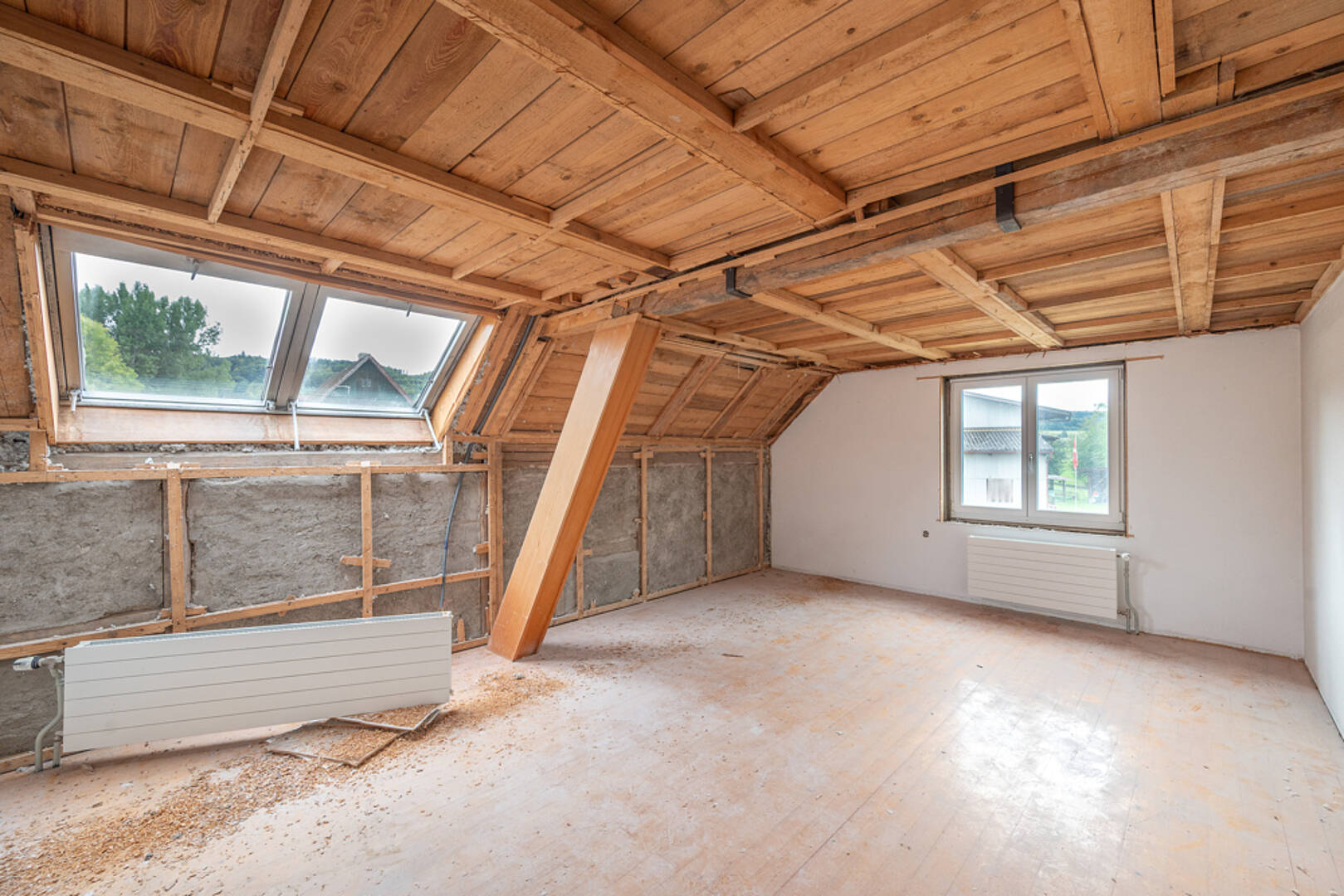 Ausgebaute Dachgeschossfläche im Rohzustand