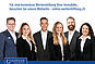 Gruppenfoto mit fünf Personen vor weißem Hintergrund