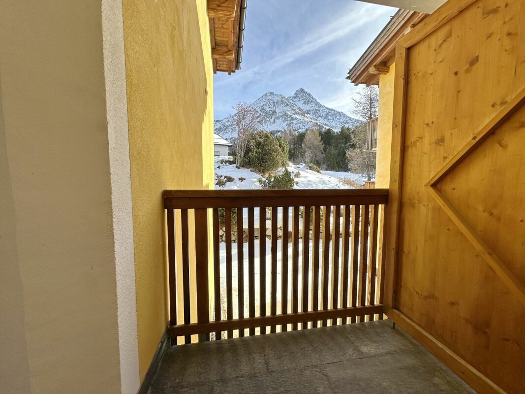 Balkon mit Bergblick