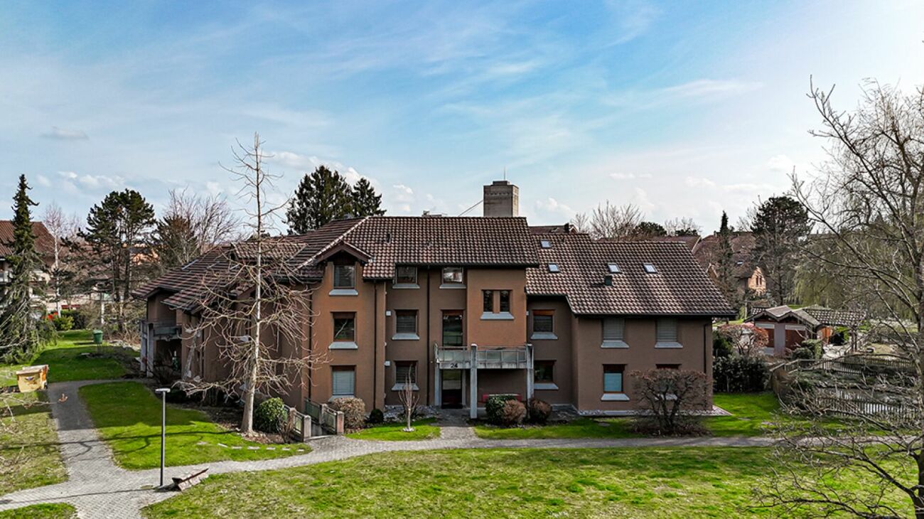 Mehrfamilienhaus mit großem Garten