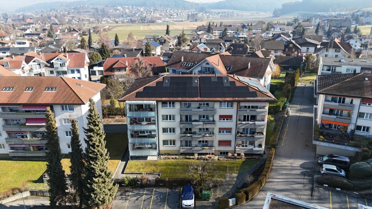 Luftaufnahme eines Wohnquartiers mit Mehrfamilienhäusern