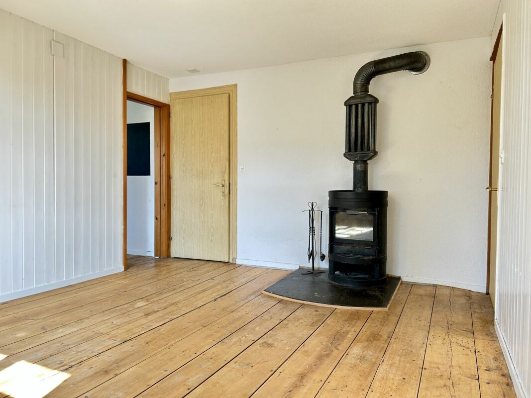 Wohnraum mit Holzofen