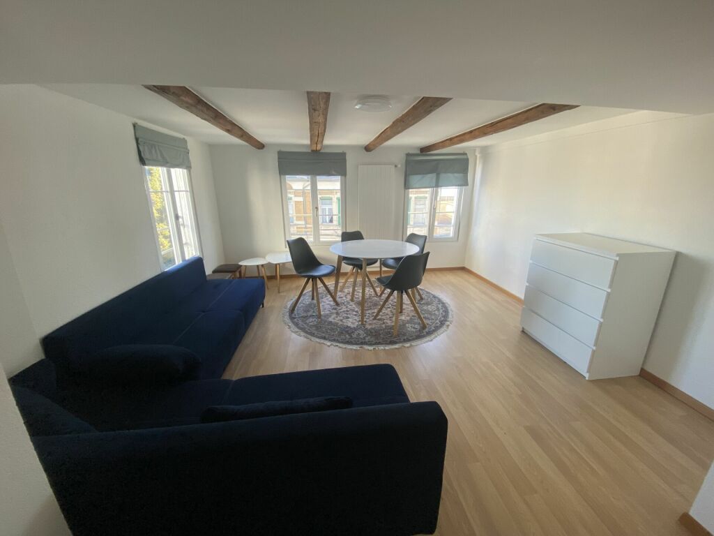 Wohnzimmer mit Essbereich