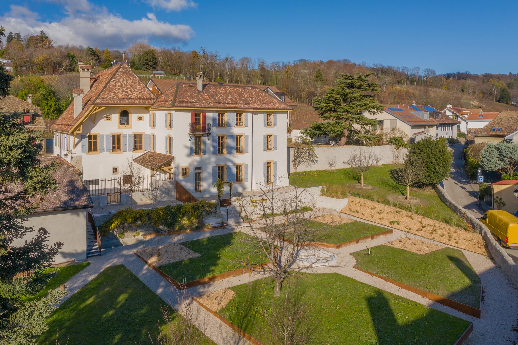 Historisches Landhaus mit großem Garten