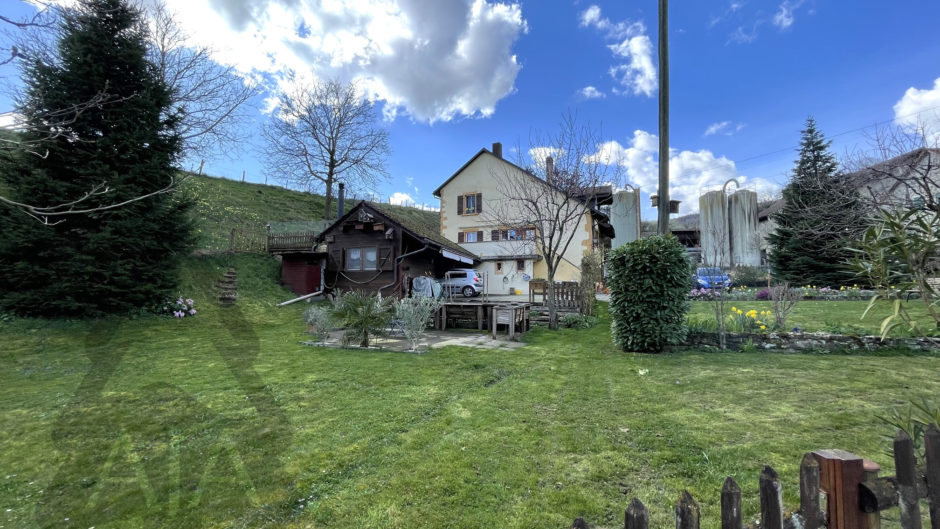 Haus mit großem Garten