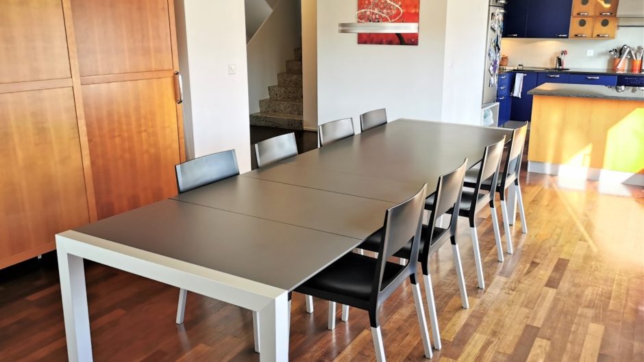 Esszimmer mit offener Küche
