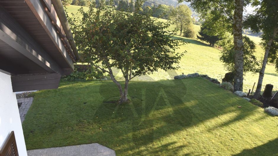 Gartenansicht am Haus