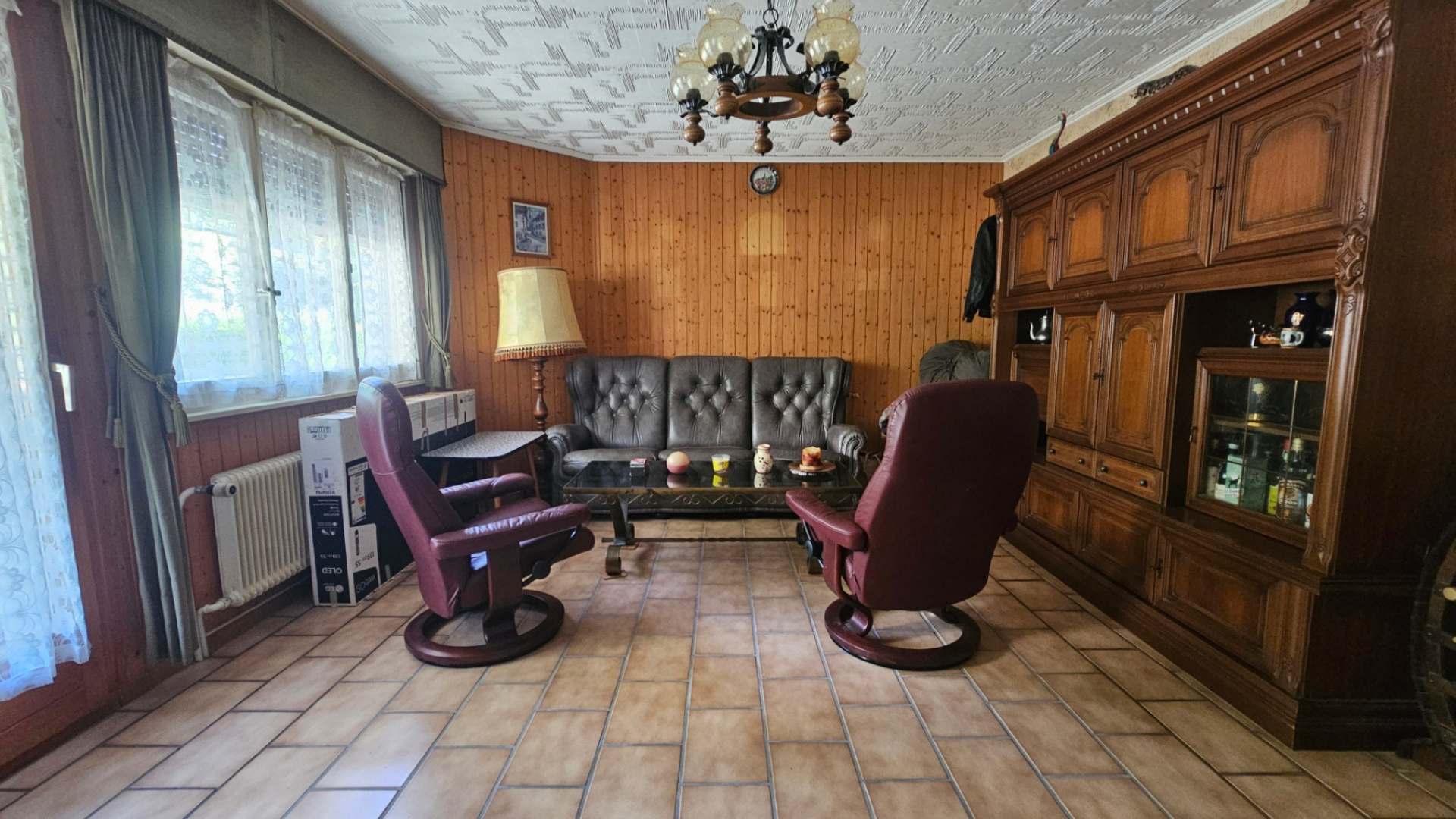 Wohnzimmer mit klassischer Möblierung