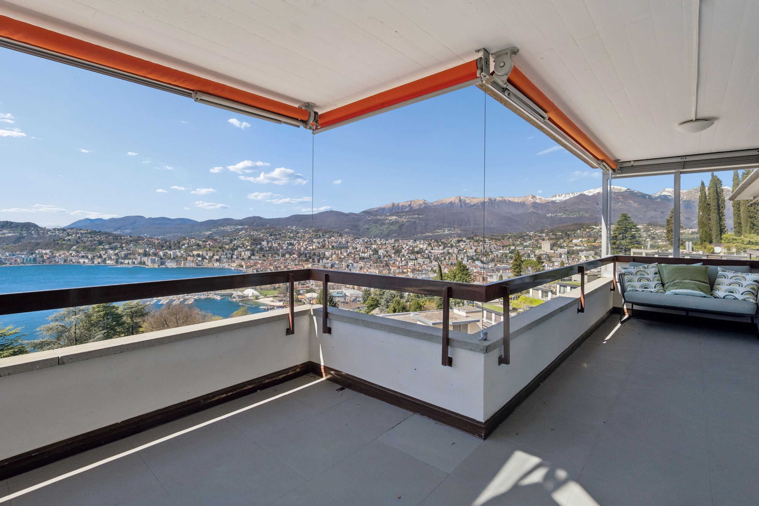 Balkon mit Panoramablick