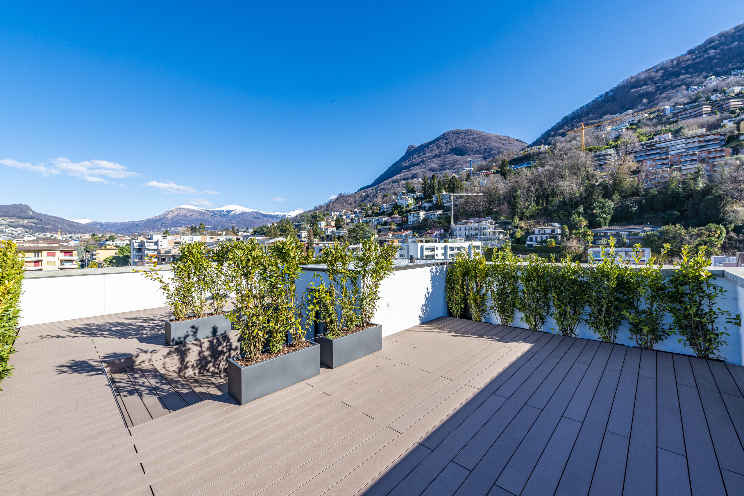 Dachterrasse mit Bergblick