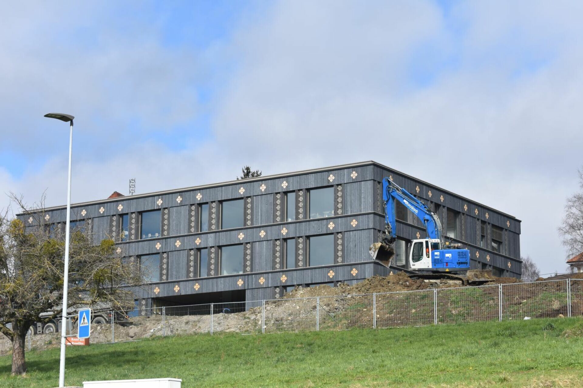 Modernes Gebäude im Bau