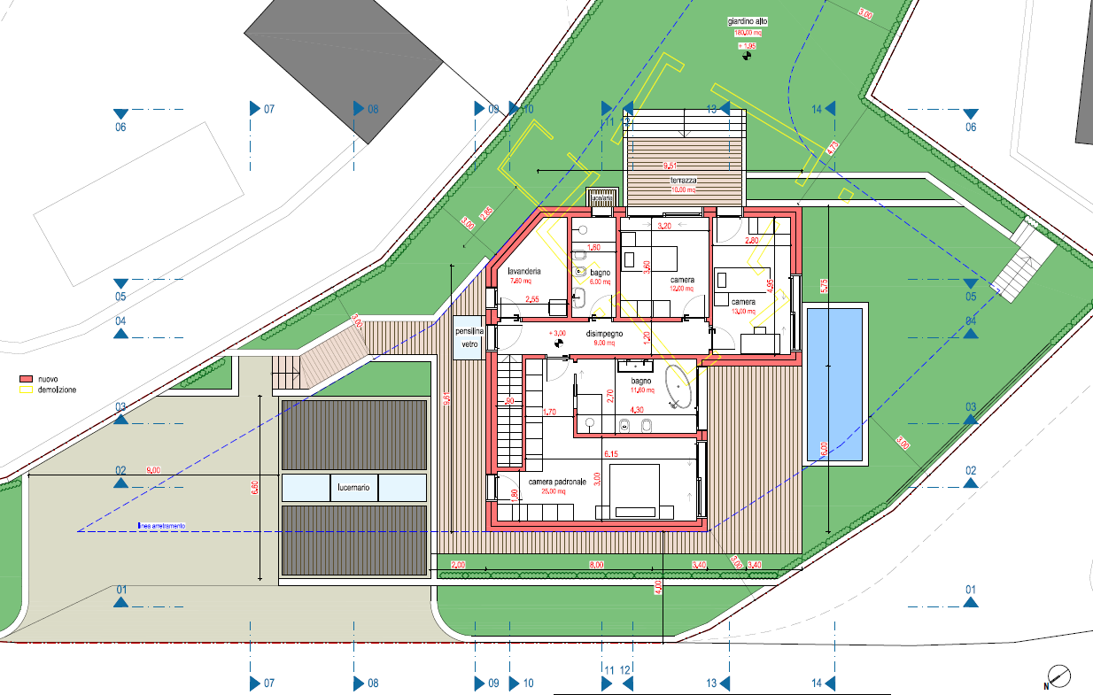 Lageplan eines Hauses mit Garten, Terrasse und Pool