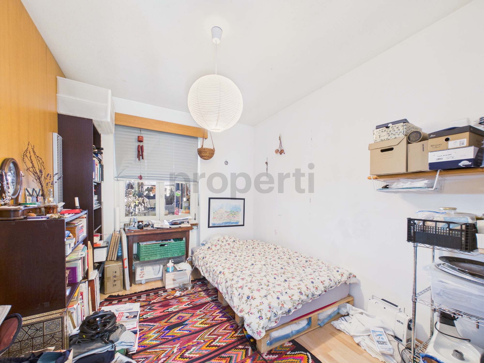Kleines Schlafzimmer mit viel Stauraum