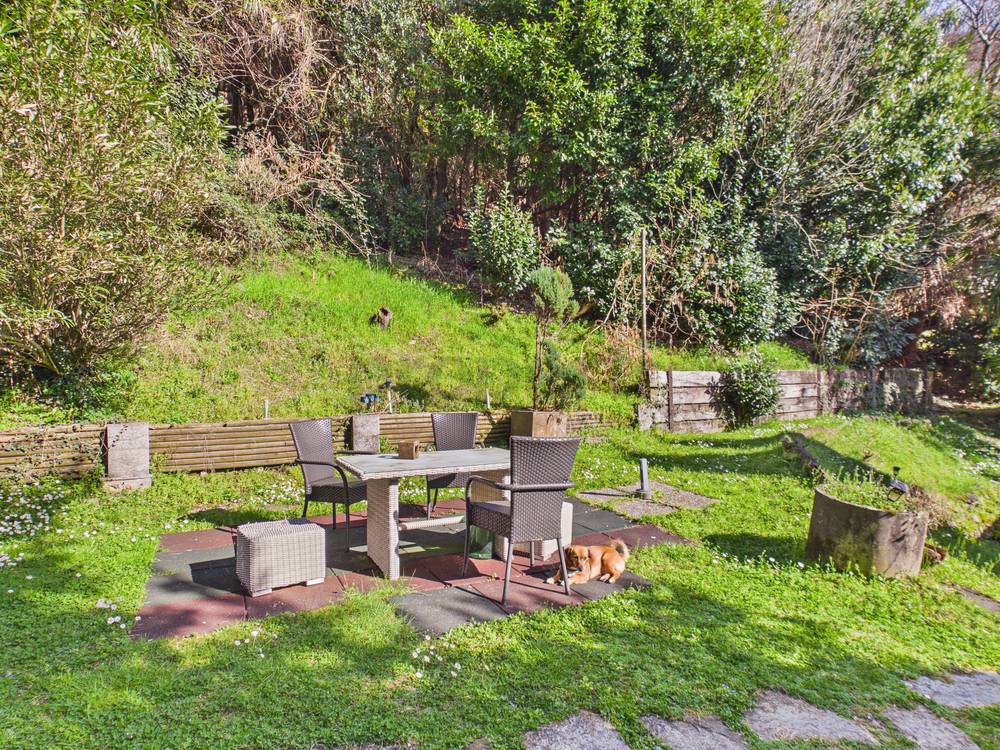 Garten mit Sitzgruppe