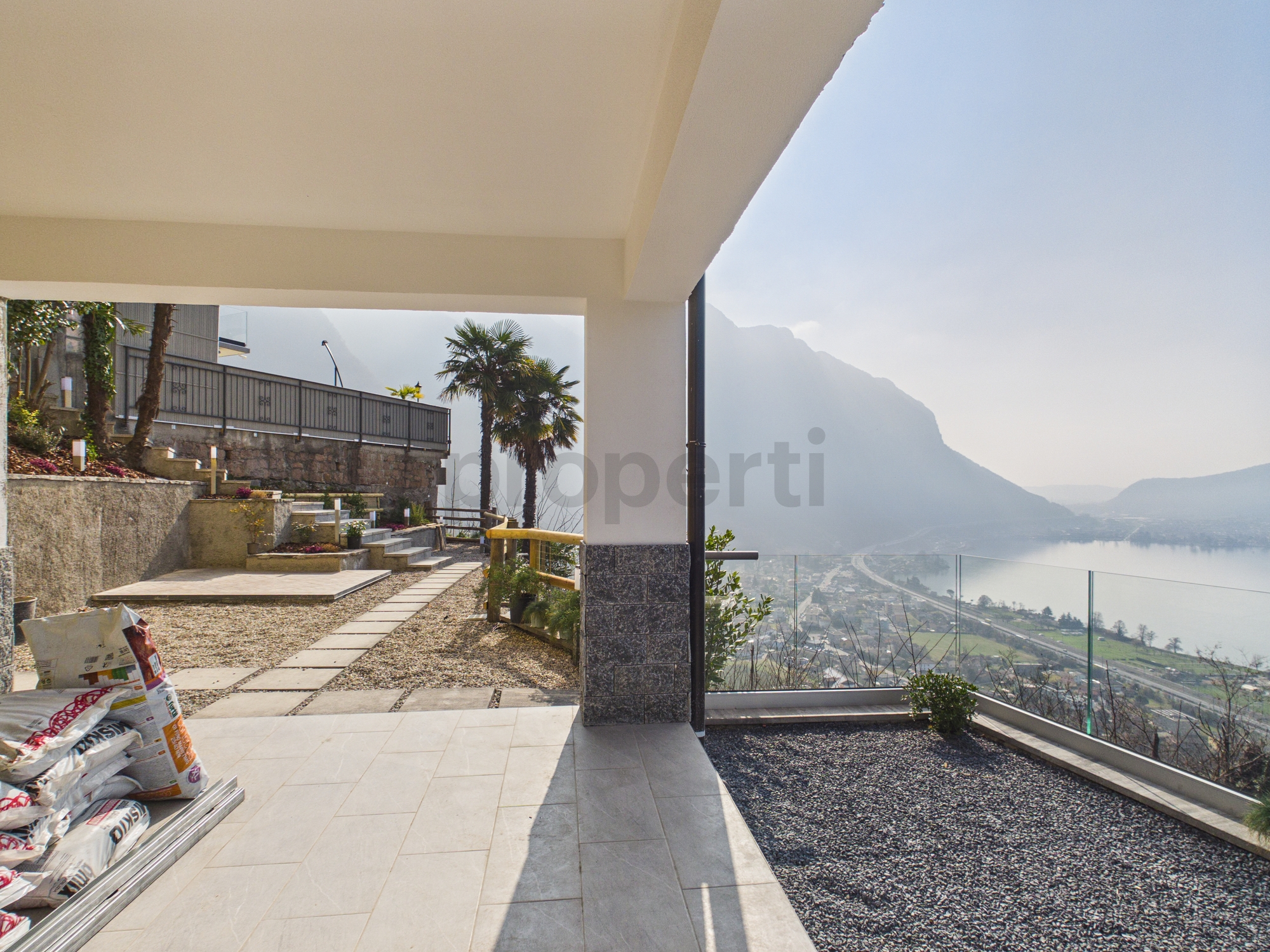 Terrasse mit Panoramablick