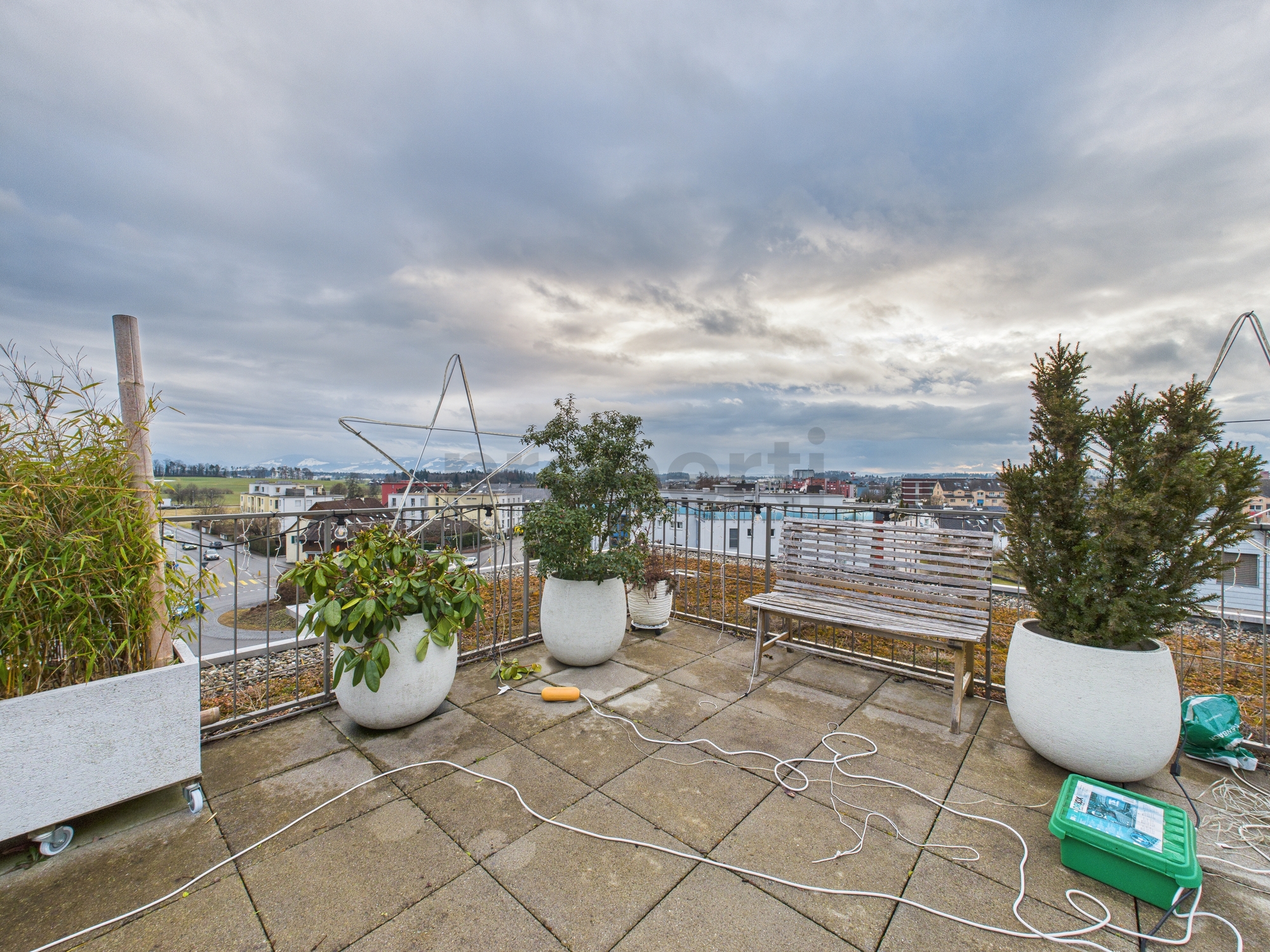 Dachterrasse mit Blick über die Umgebung