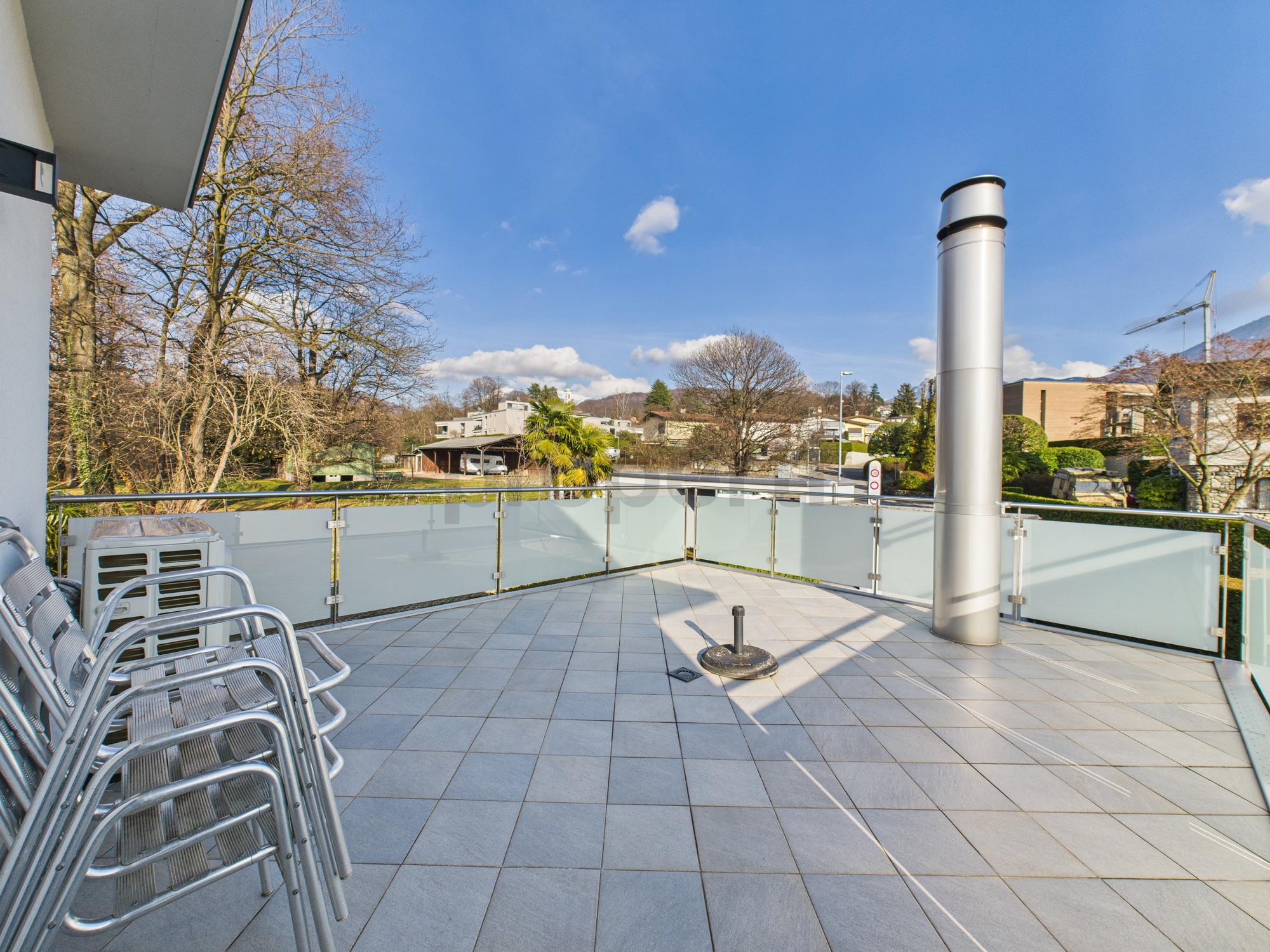 Dachterrasse mit Blick ins Grüne