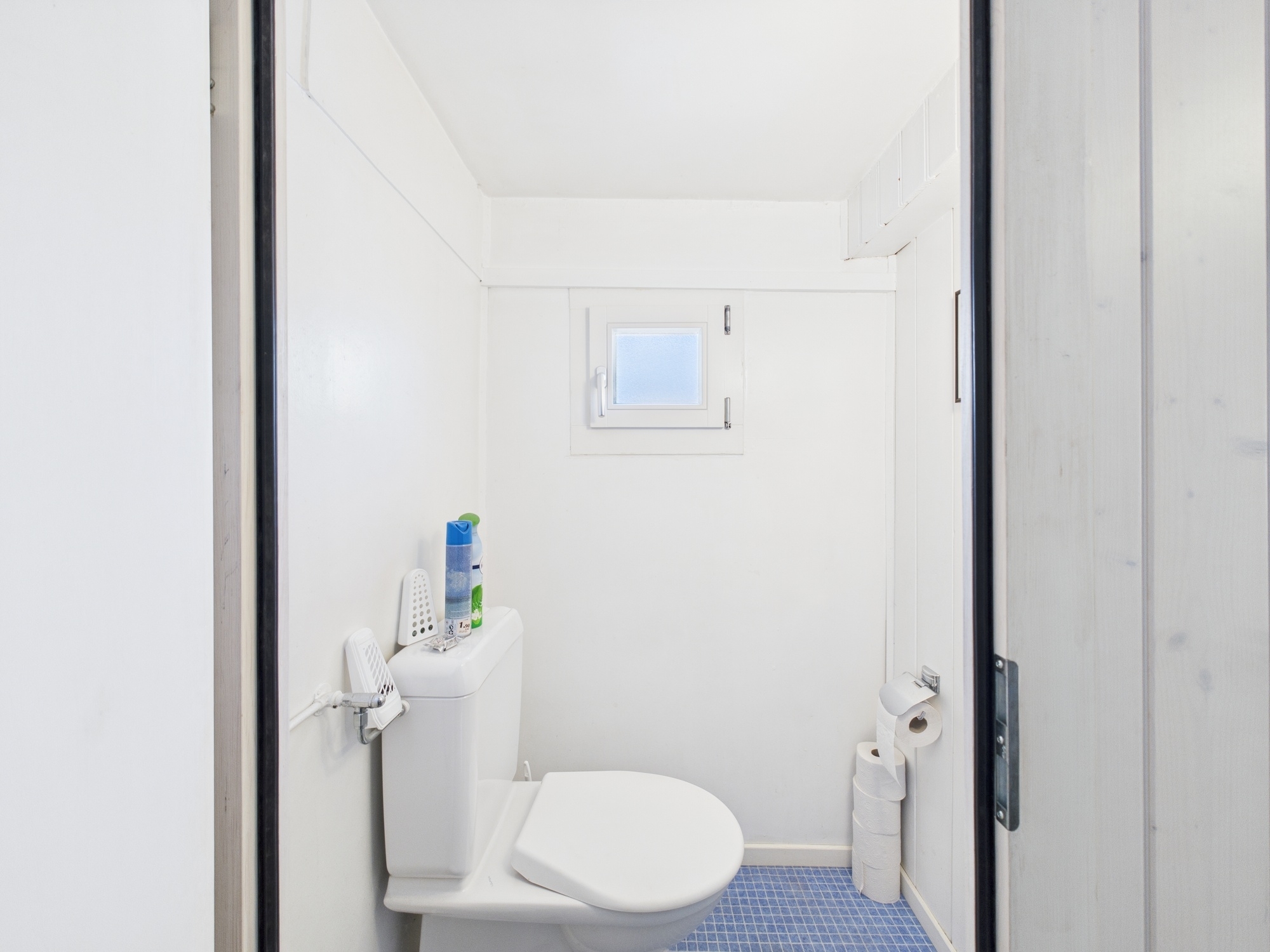 Kleines WC mit Tageslicht