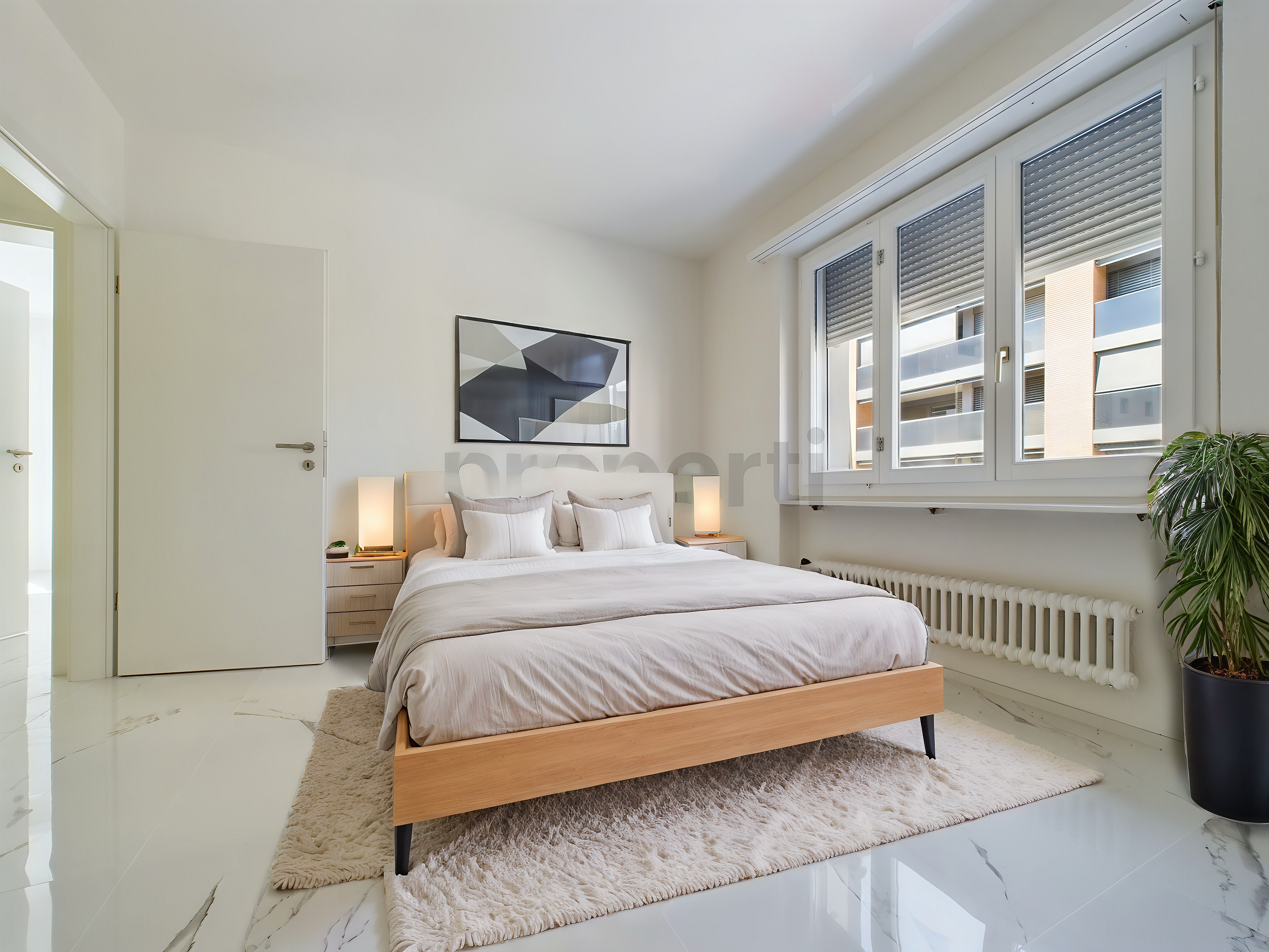 Helles, modernes Schlafzimmer