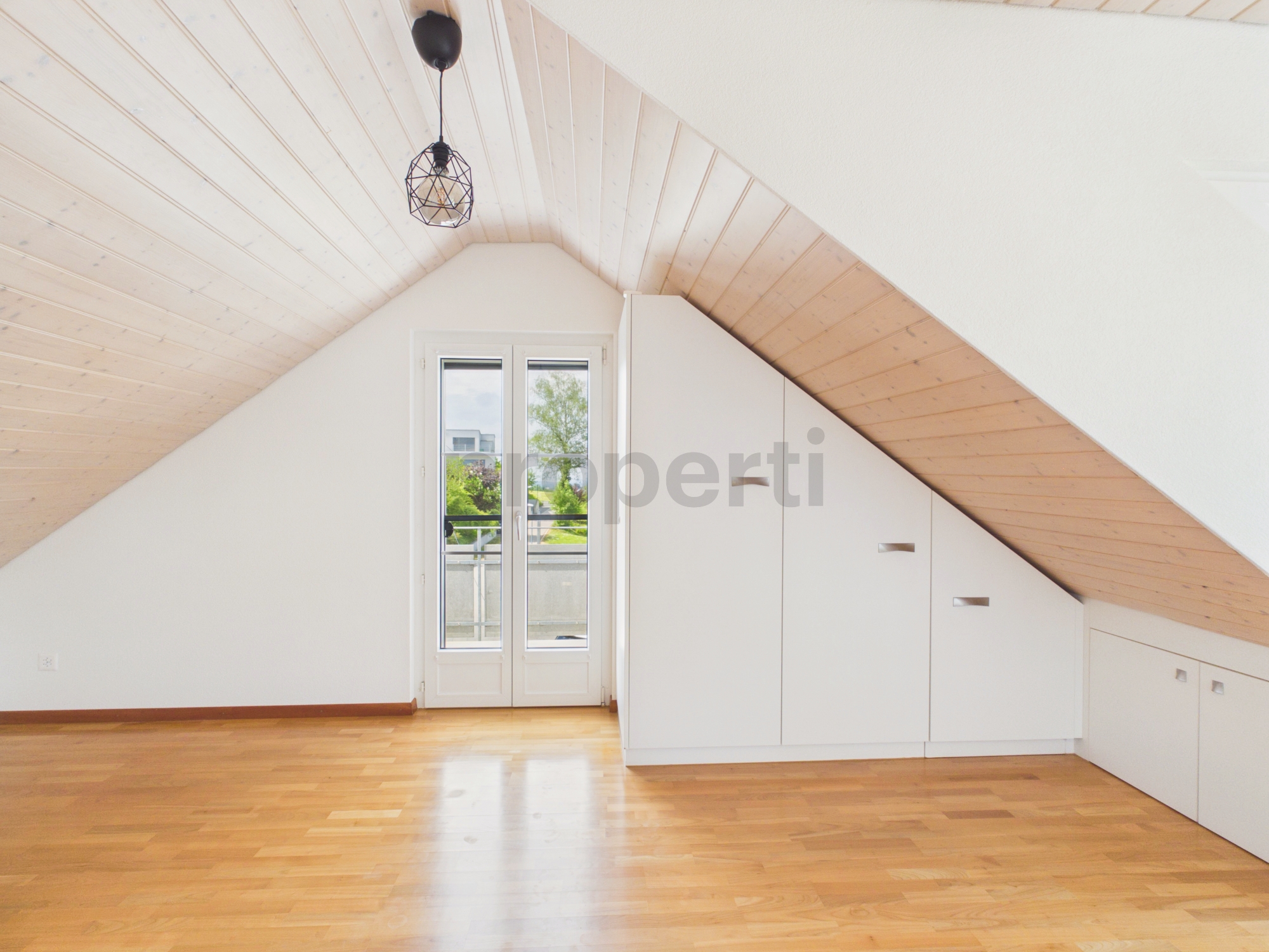 Ausgebauter Dachraum mit Gaube