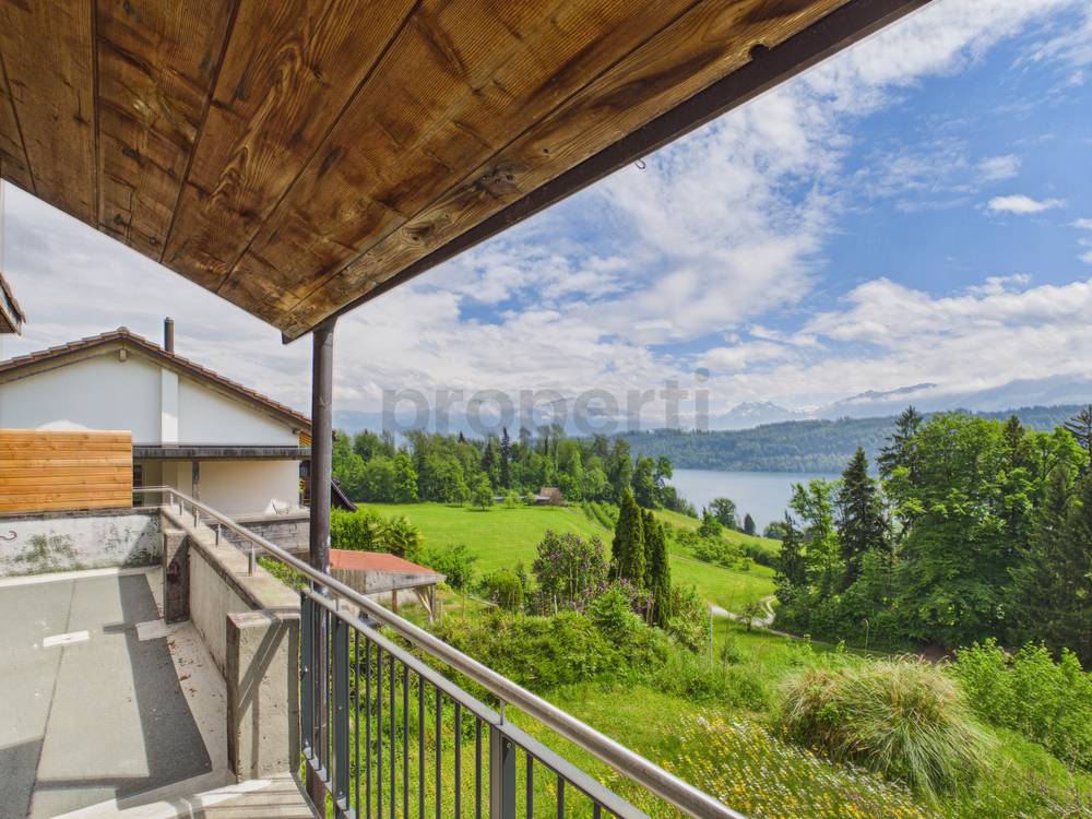 Balkon mit Seeblick