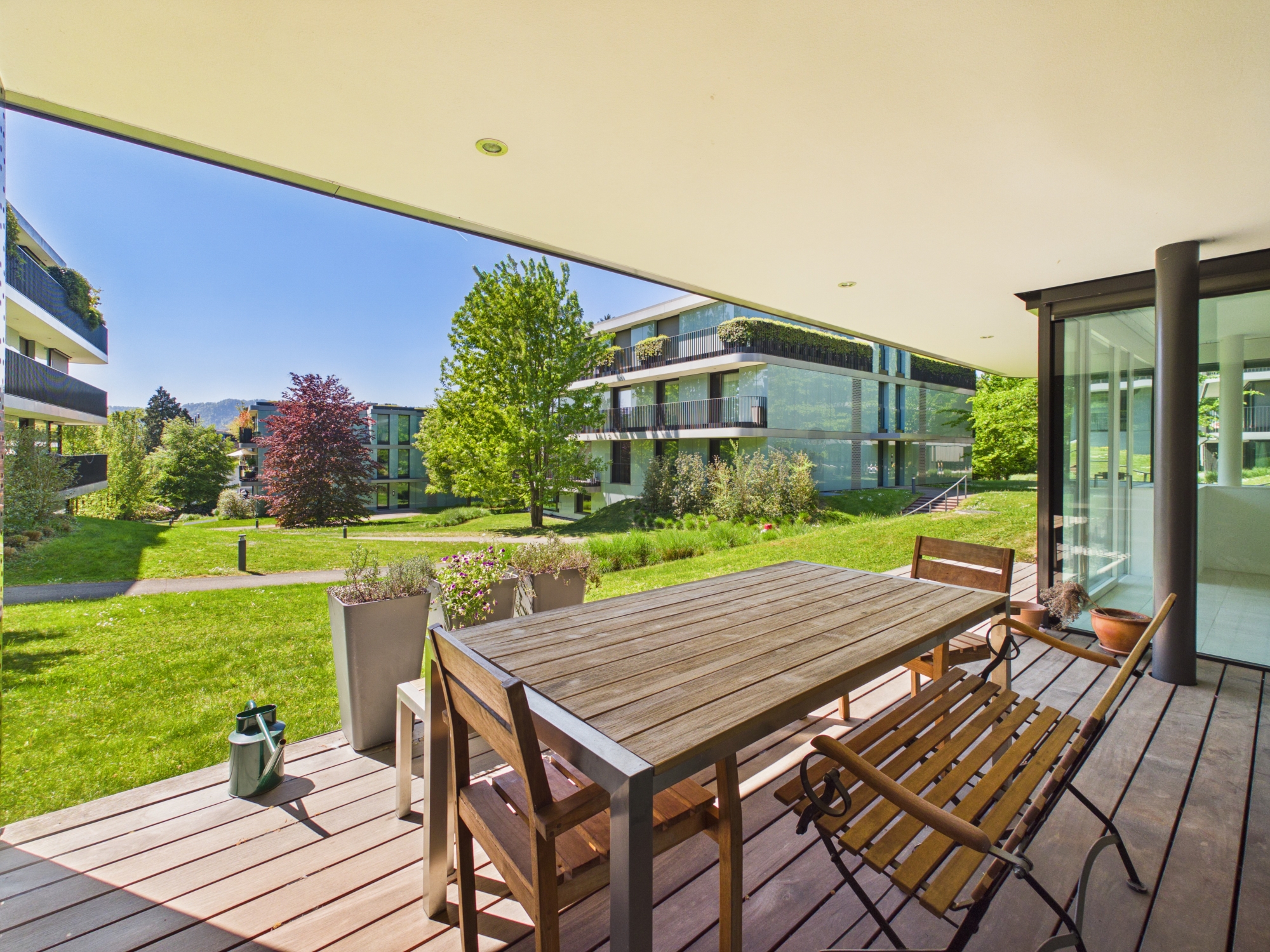 Terrasse mit Blick ins Grüne