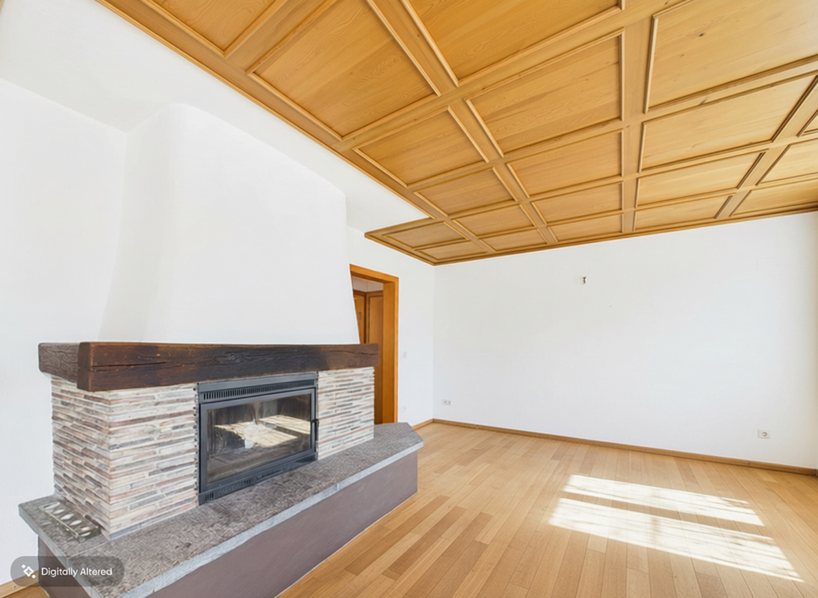 Wohnzimmer mit Kamin
