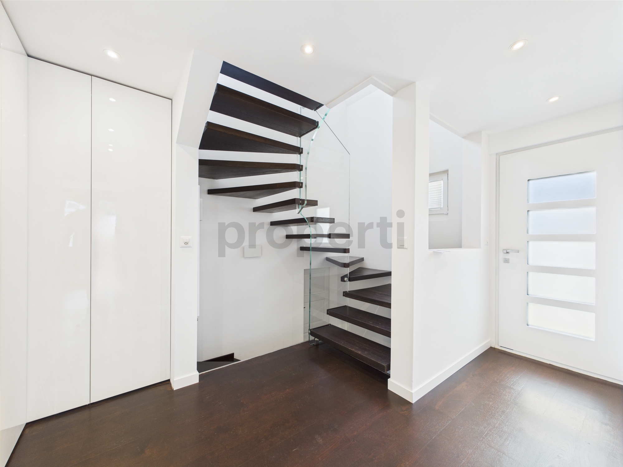 Entdecke Ihr Traumhaus in Bern! Entdecken Sie das Haus Ihrer Träume in Bern! – Bern