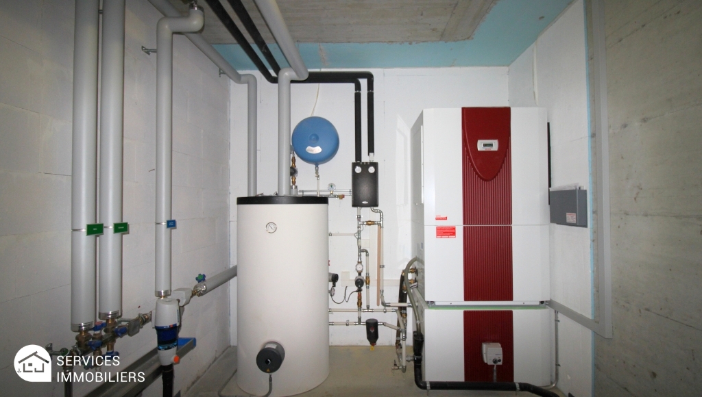 Technikraum mit Heizungsanlage