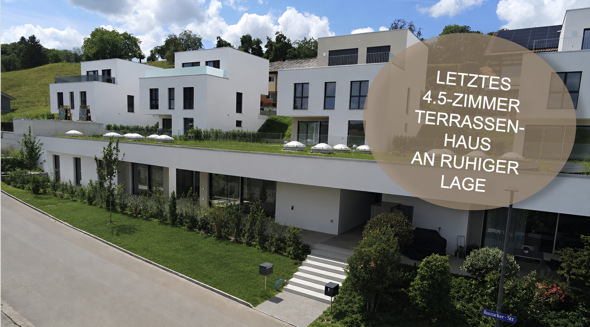 Moderne Terrassenhäuser in ruhiger Lage