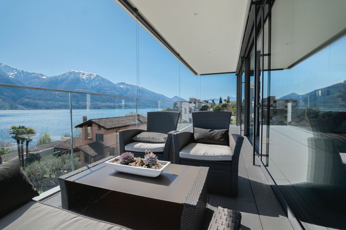 Balkon mit Seeblick