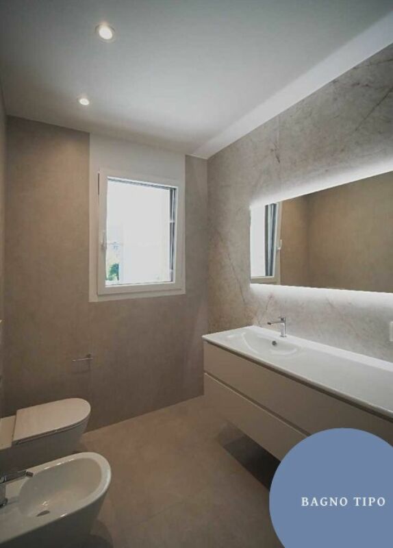 Modernes Badezimmer mit Doppelwaschbecken-Optik