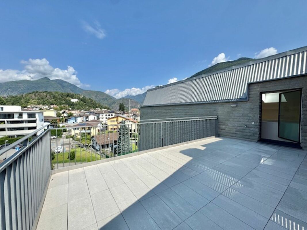 Dachterrasse mit Bergblick
