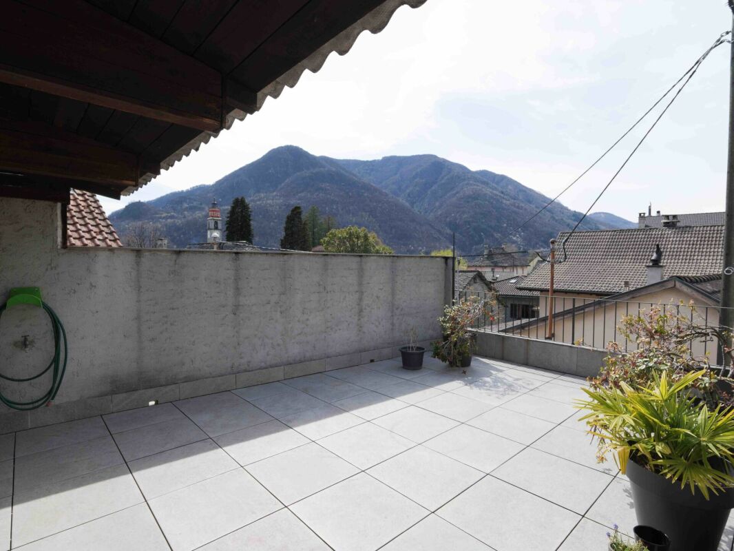 Dachterrasse mit Bergblick