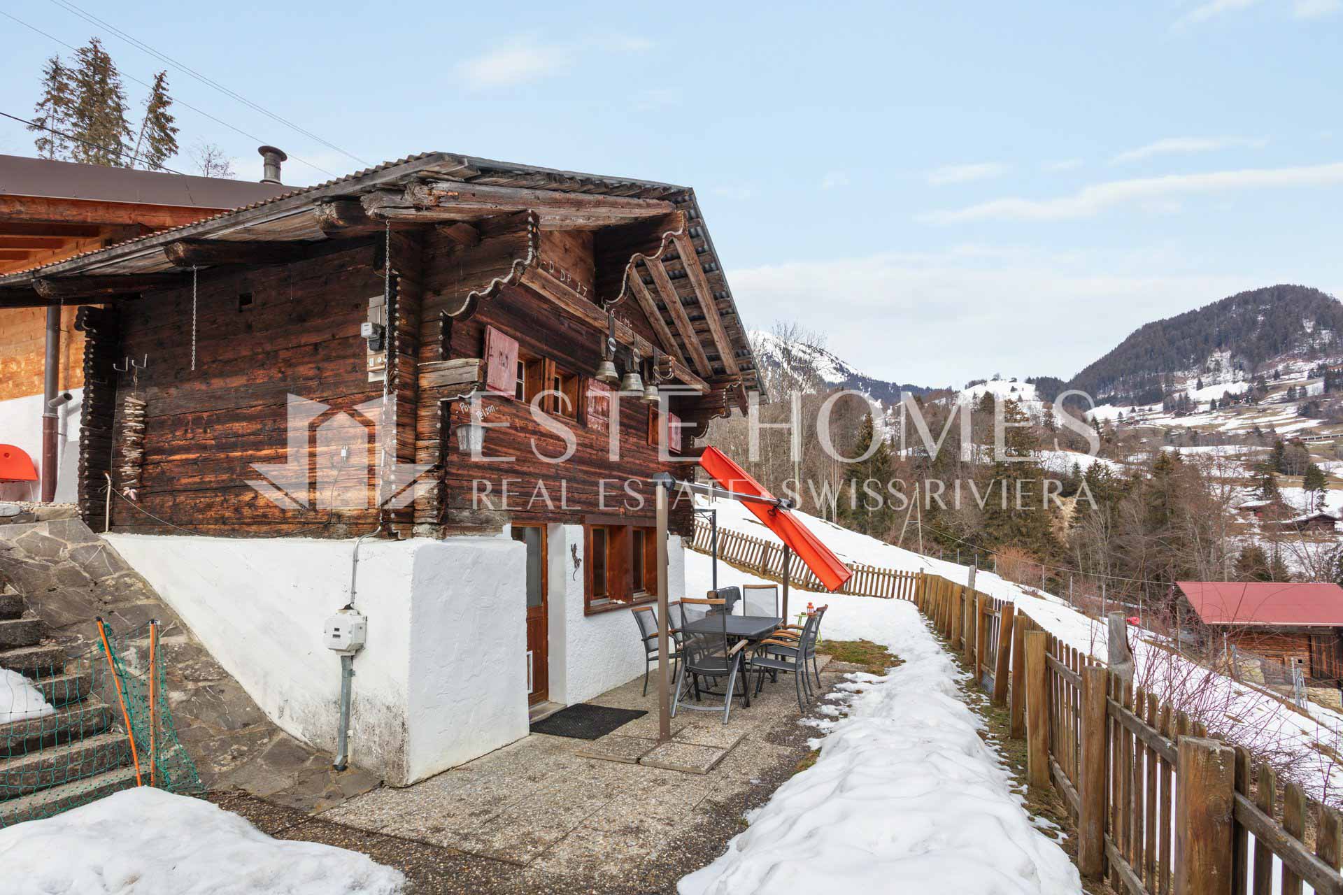 Rustikales Chalet mit Terrasse und Bergblick