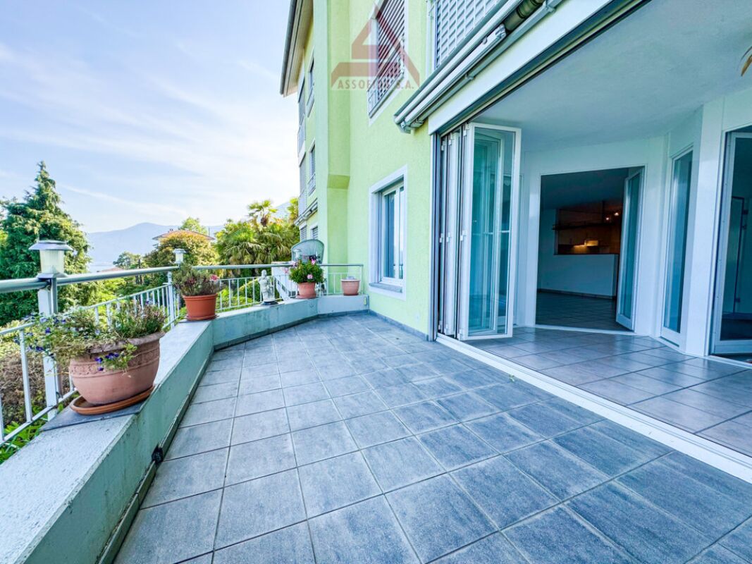 Balkon mit Blick ins Grüne
