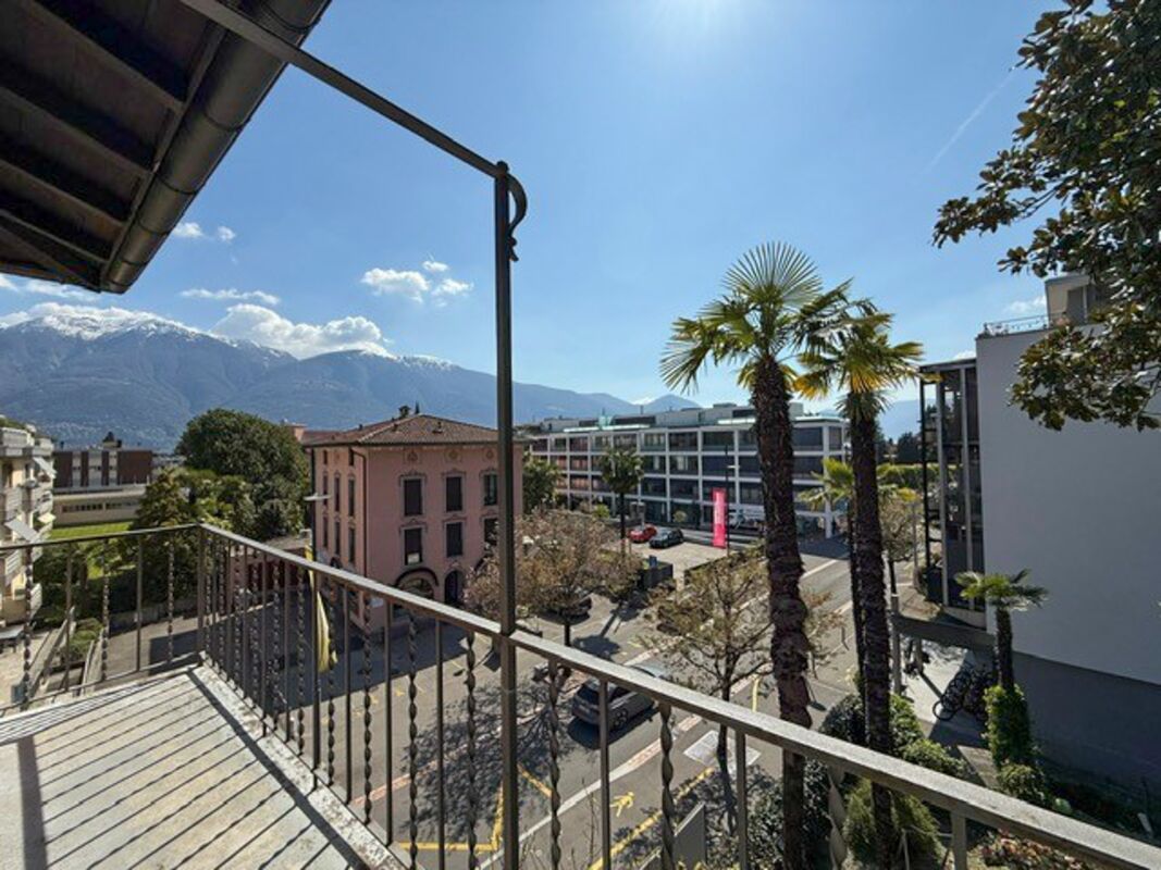 Balkon mit Bergblick